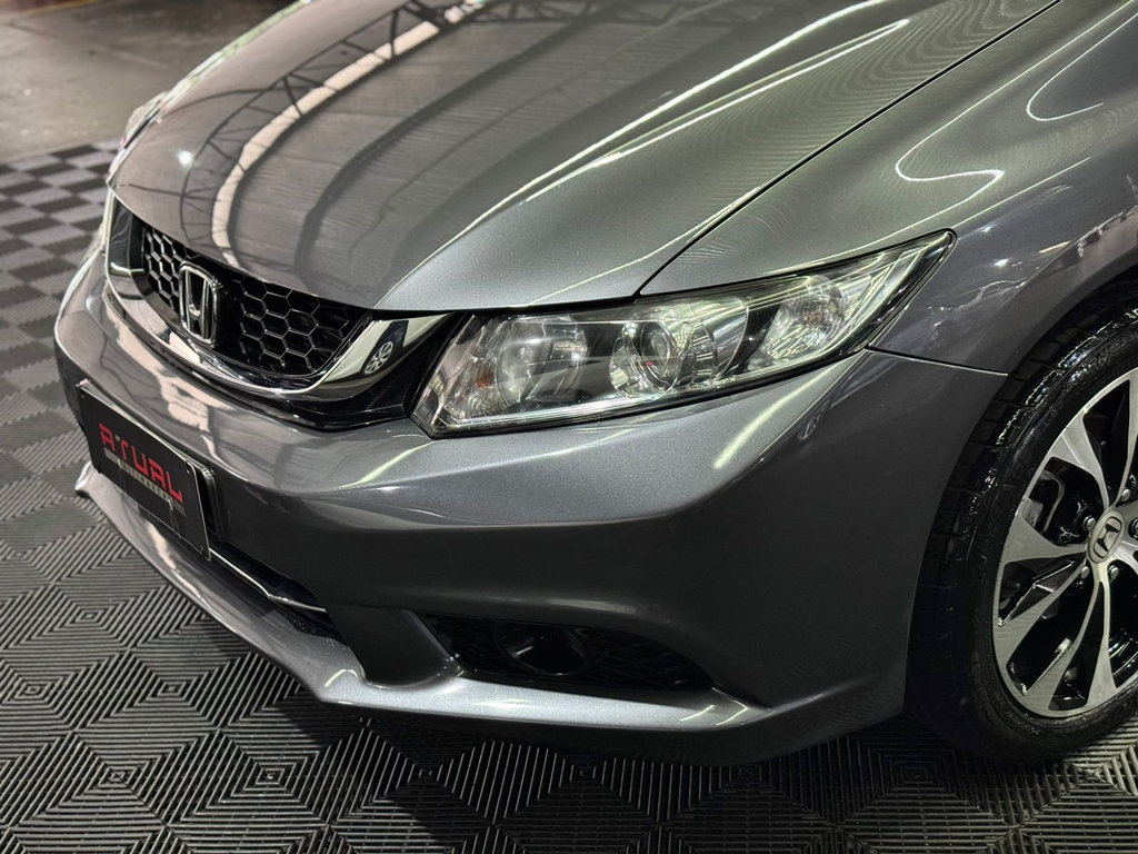 Honda Civic Cinza