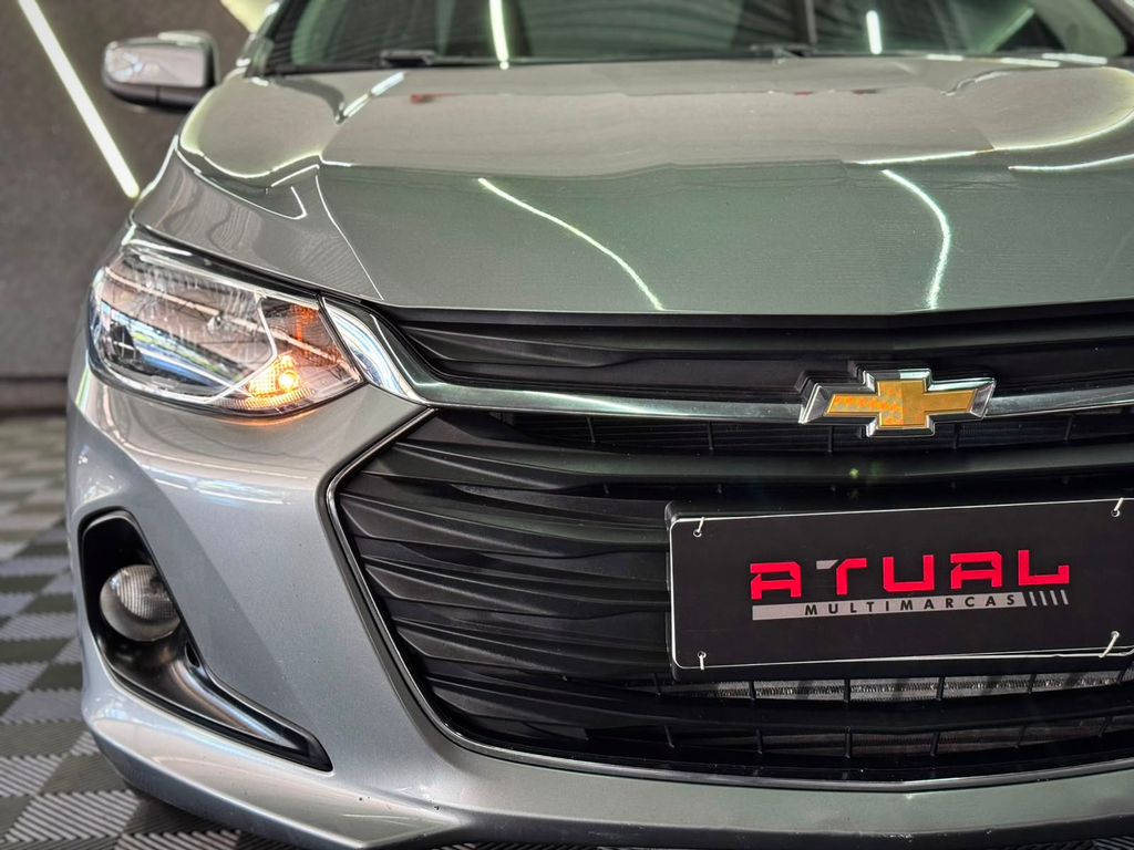 Chevrolet Onix Sedan Prata