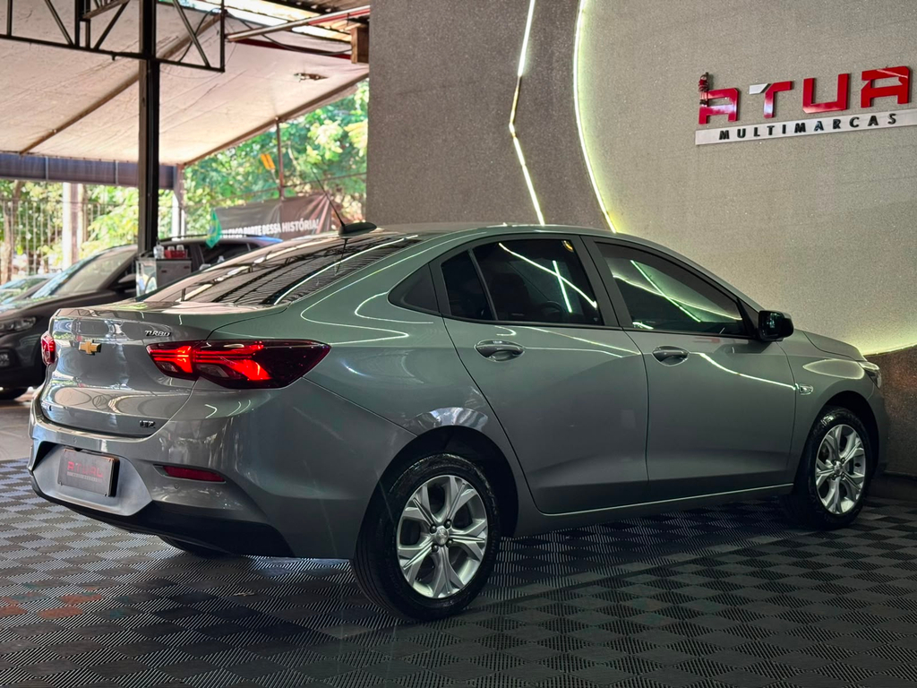 Chevrolet Onix Sedan Prata