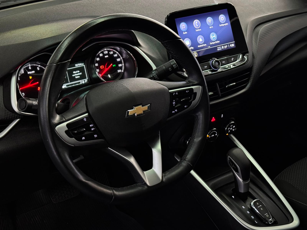 Chevrolet Onix Sedan Prata