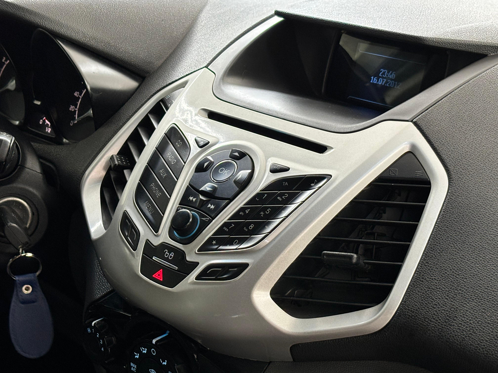 Ford EcoSport Preto