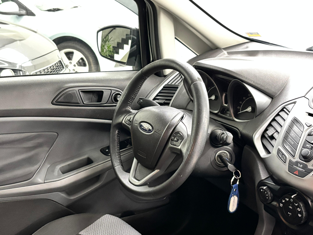Ford EcoSport Preto