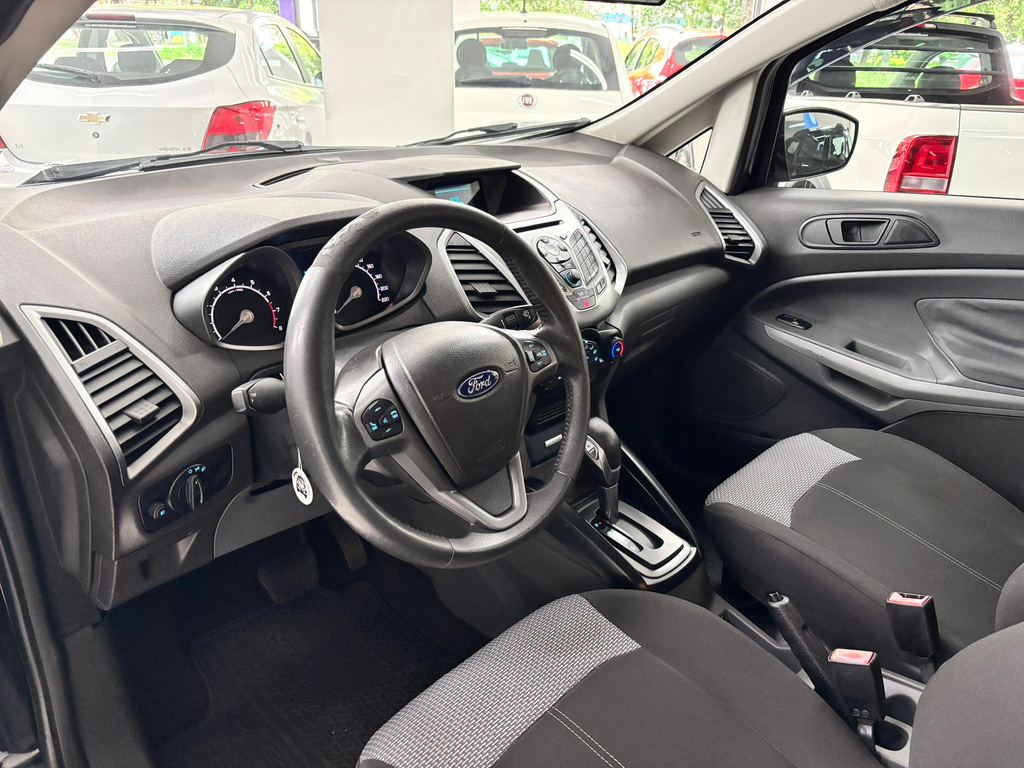 Ford EcoSport Preto