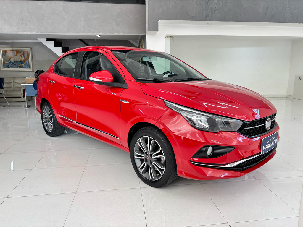 Fiat Cronos Vermelho