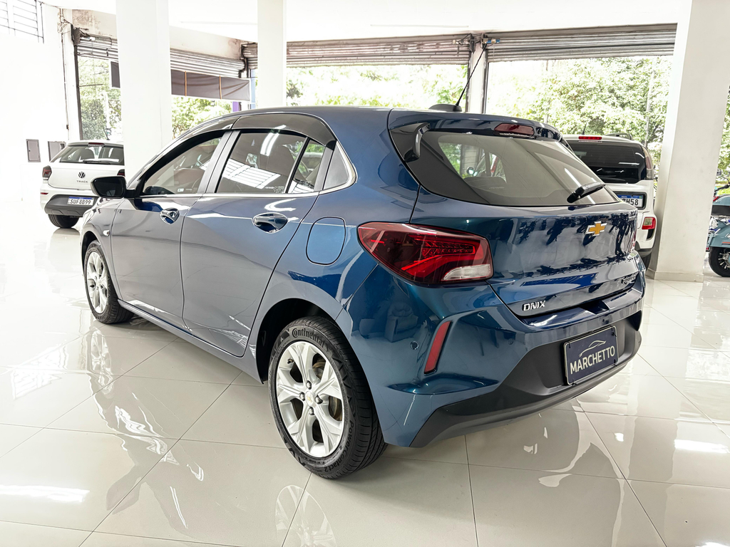 Chevrolet Onix Azul