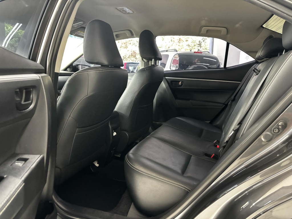 Toyota Corolla Cinza