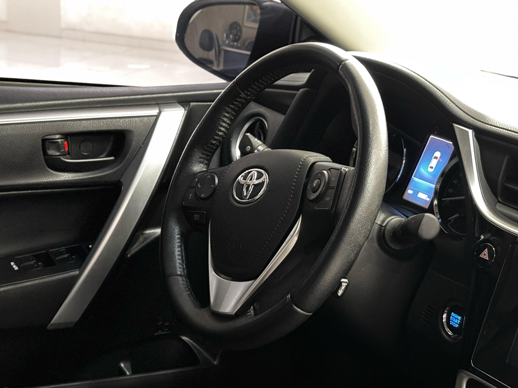 Toyota Corolla Cinza