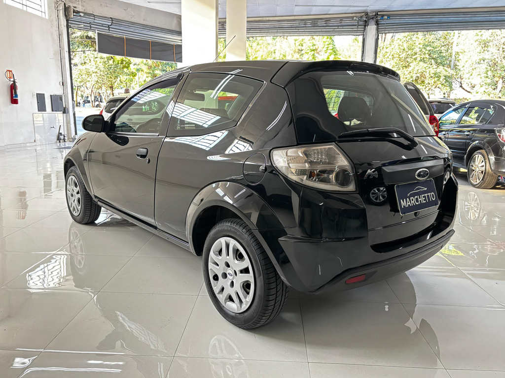 Ford Ka Hatch Preto