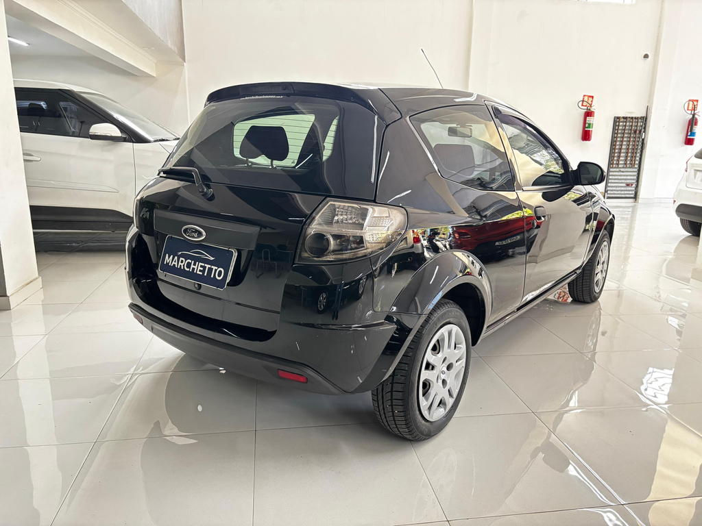 Ford Ka Hatch Preto