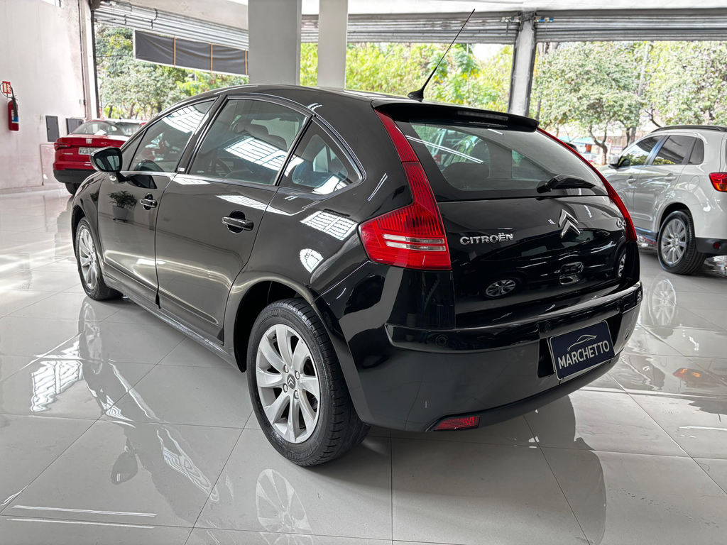Citroen C4 Preto