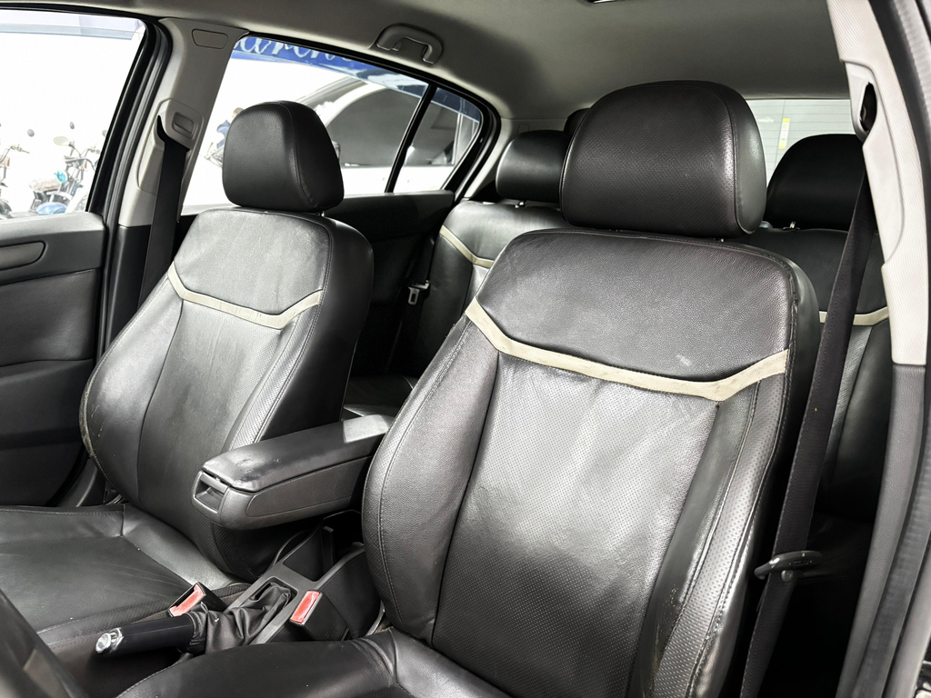 Chevrolet Vectra Hatch Preto