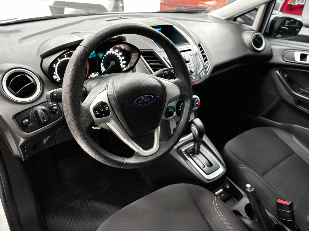 Ford New Fiesta Hatch Branco