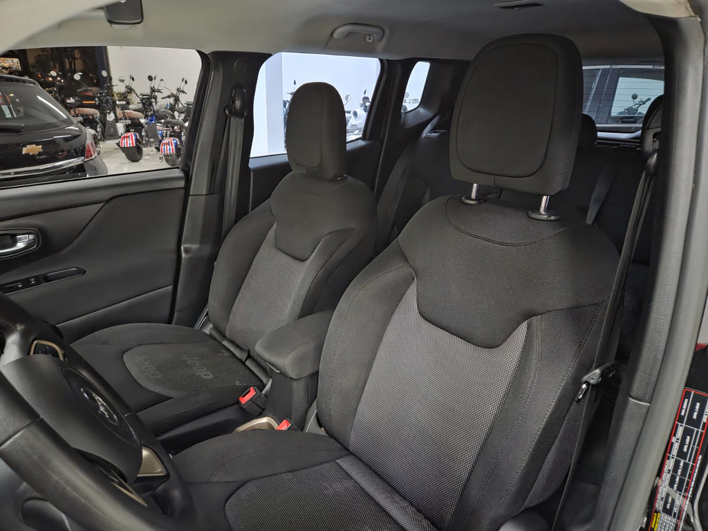 Jeep Renegade Preto