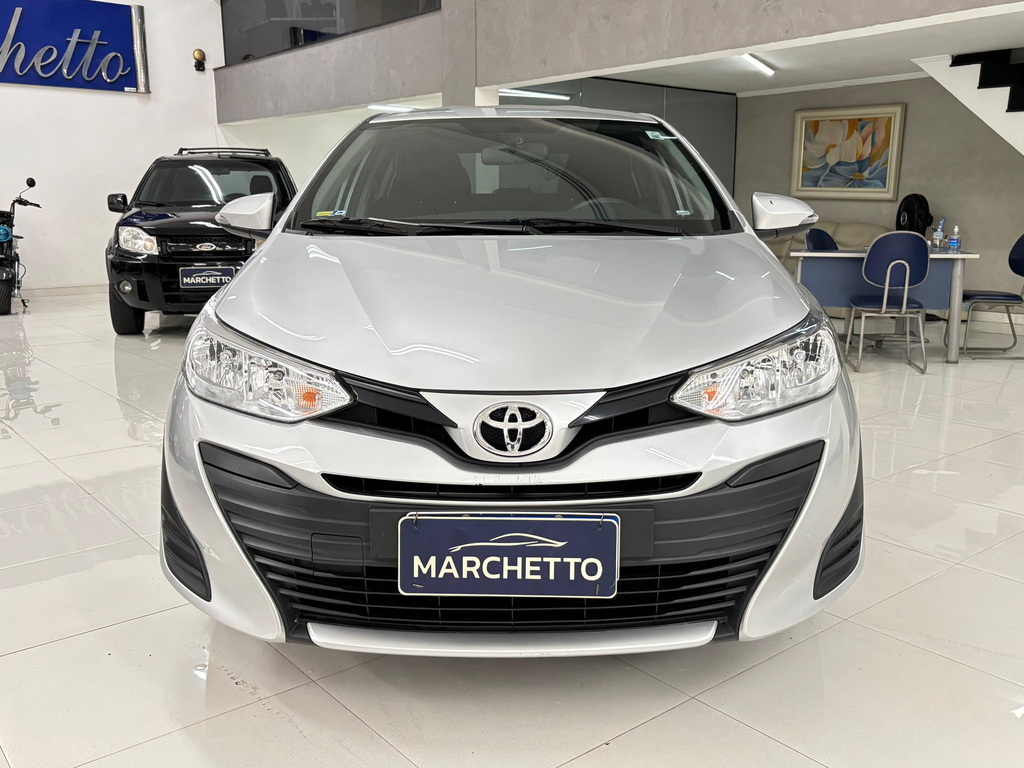 Toyota Yaris Prata