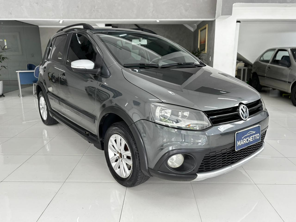 Volkswagen CrossFox Cinza
