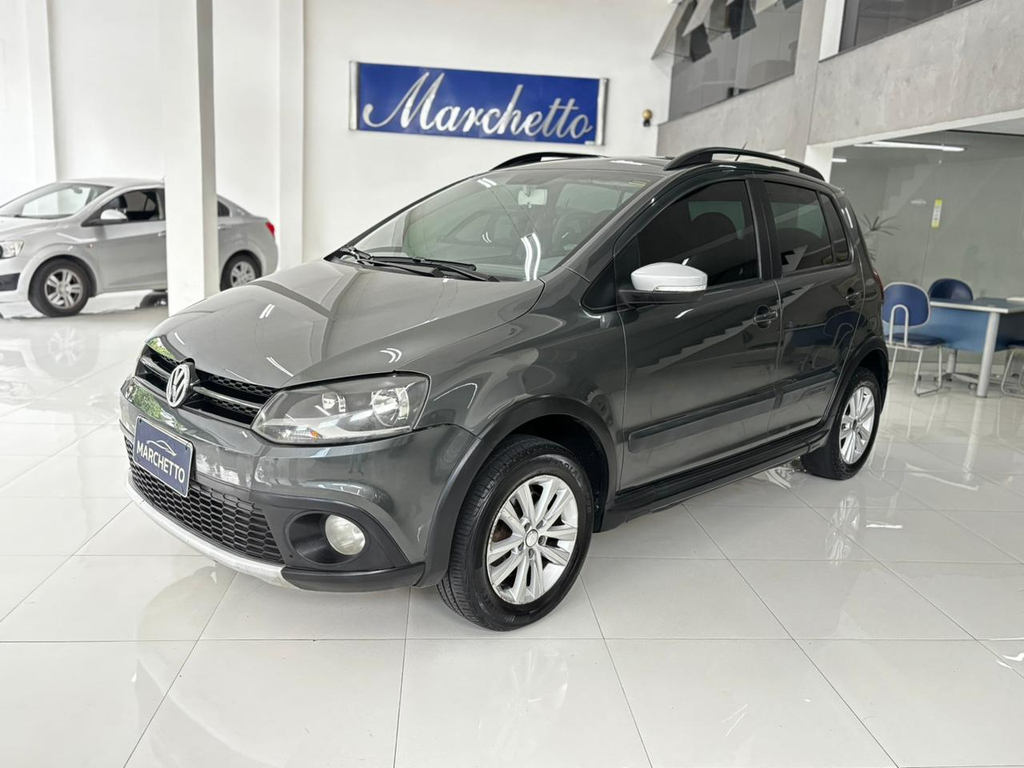 Volkswagen CrossFox Cinza