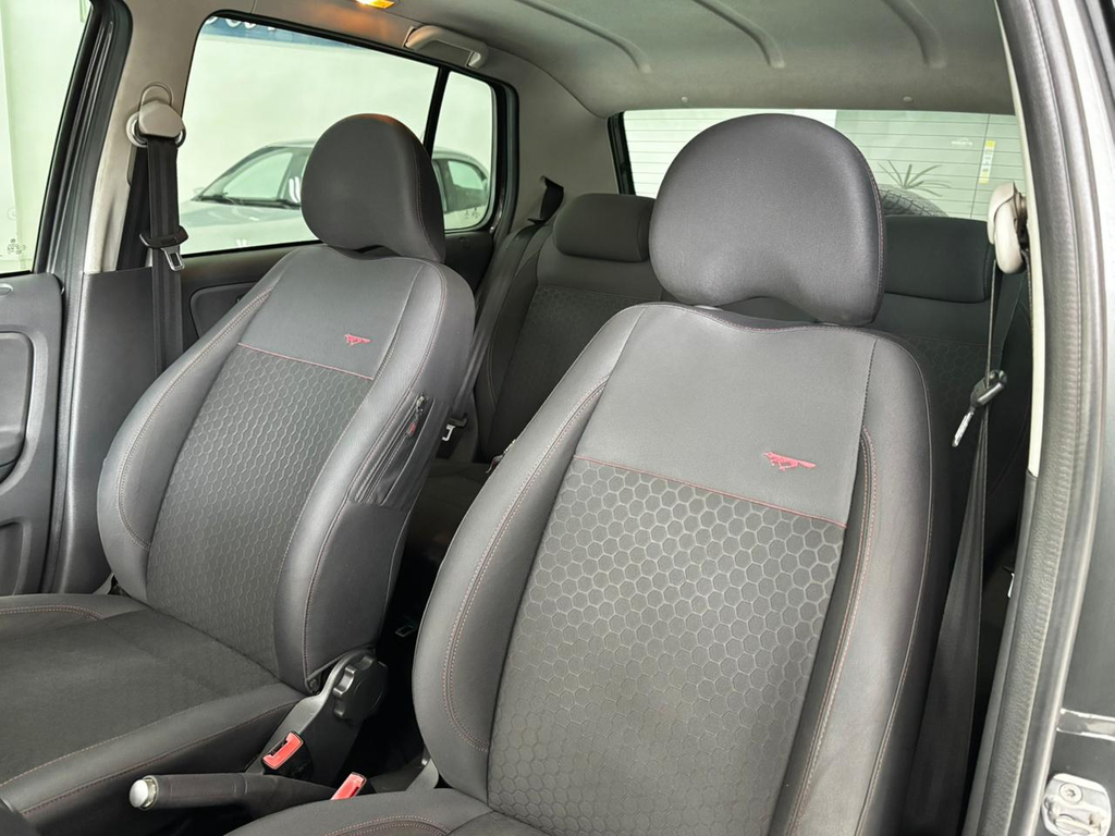 Volkswagen CrossFox Cinza