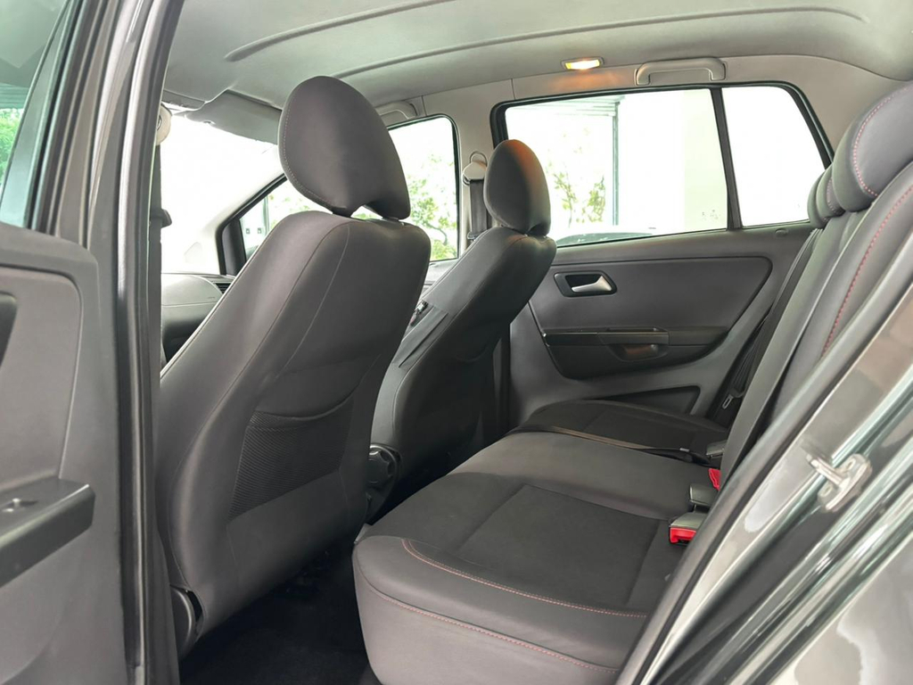 Volkswagen CrossFox Cinza
