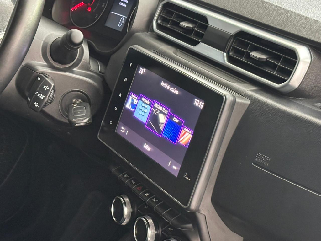 Renault Duster Preto