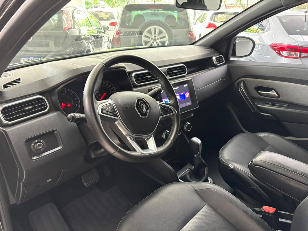 Renault Duster Preto