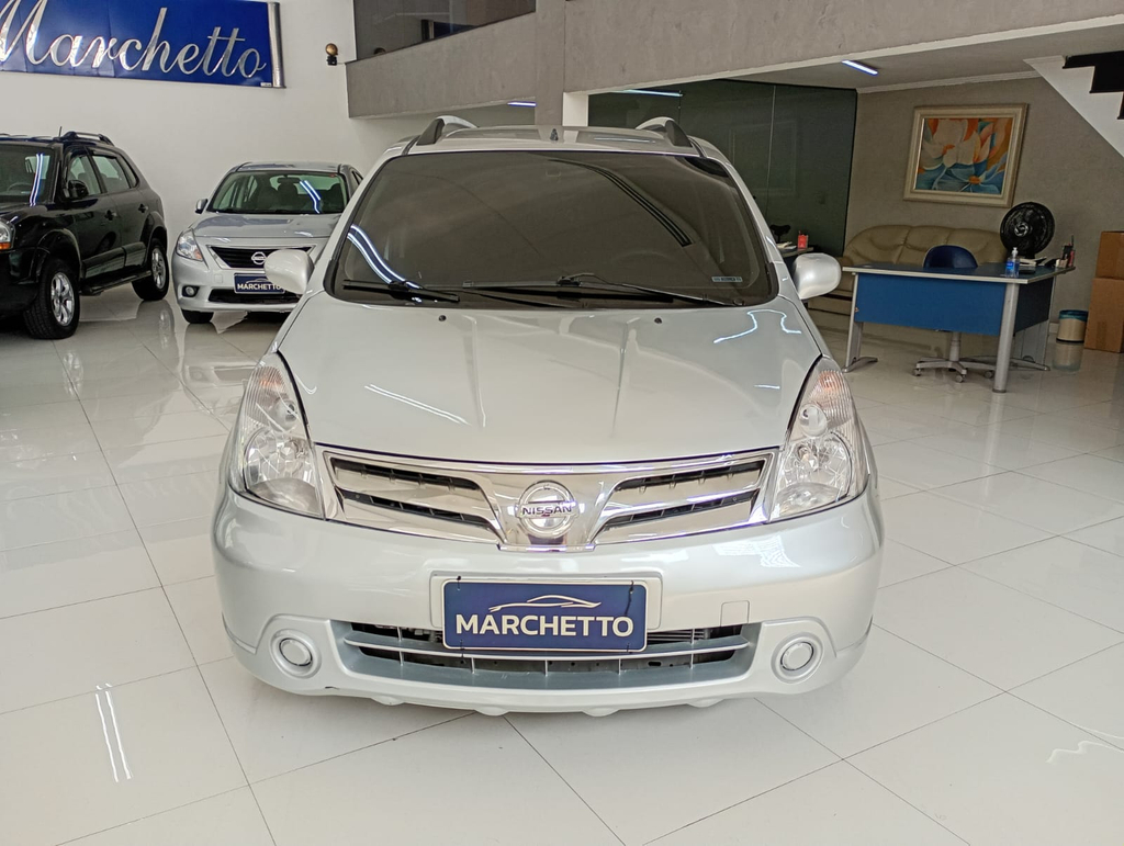 Nissan Livina Prata