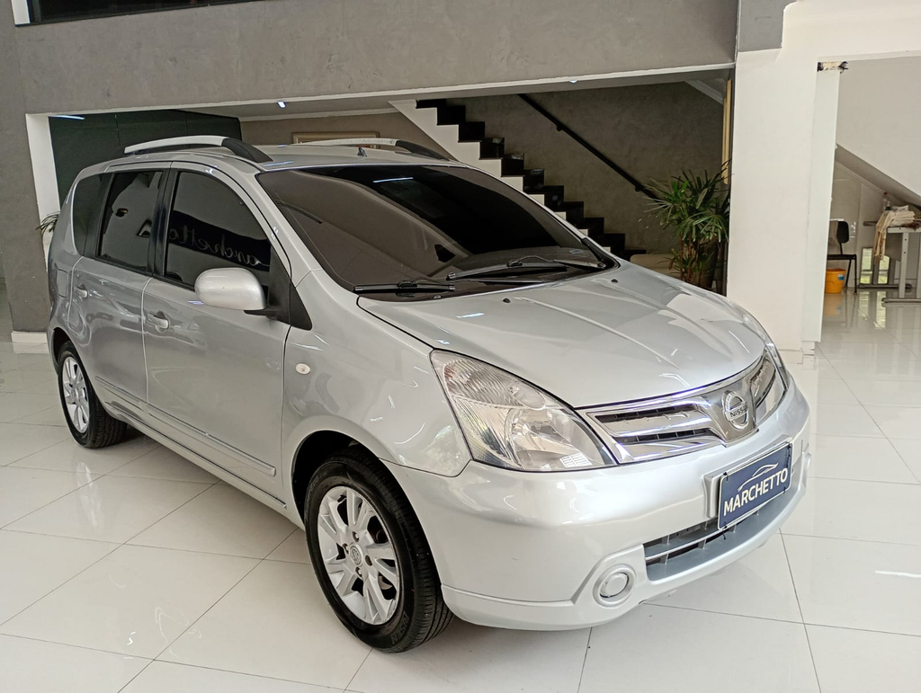 Nissan Livina Prata