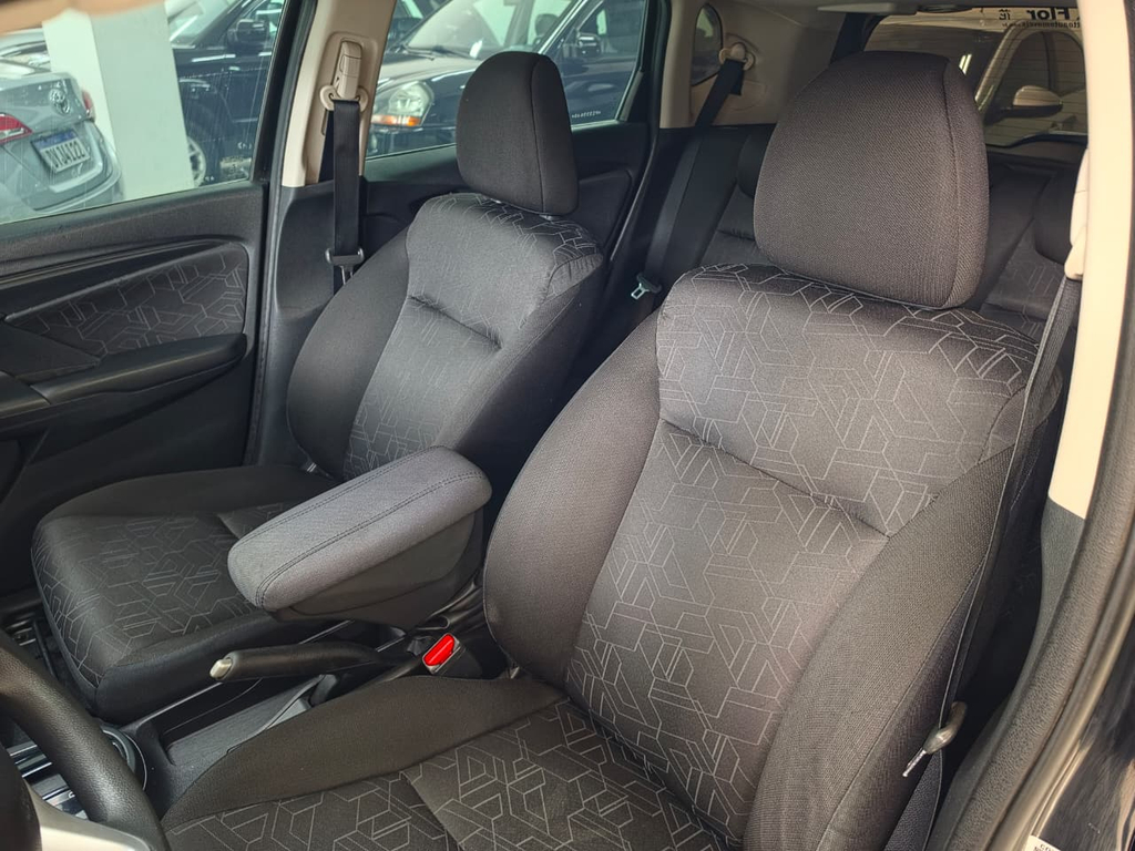 Honda Fit Preto