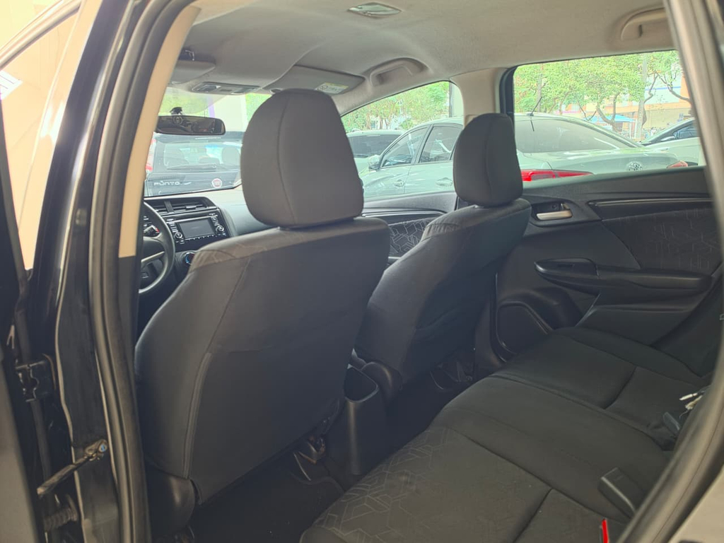 Honda Fit Preto