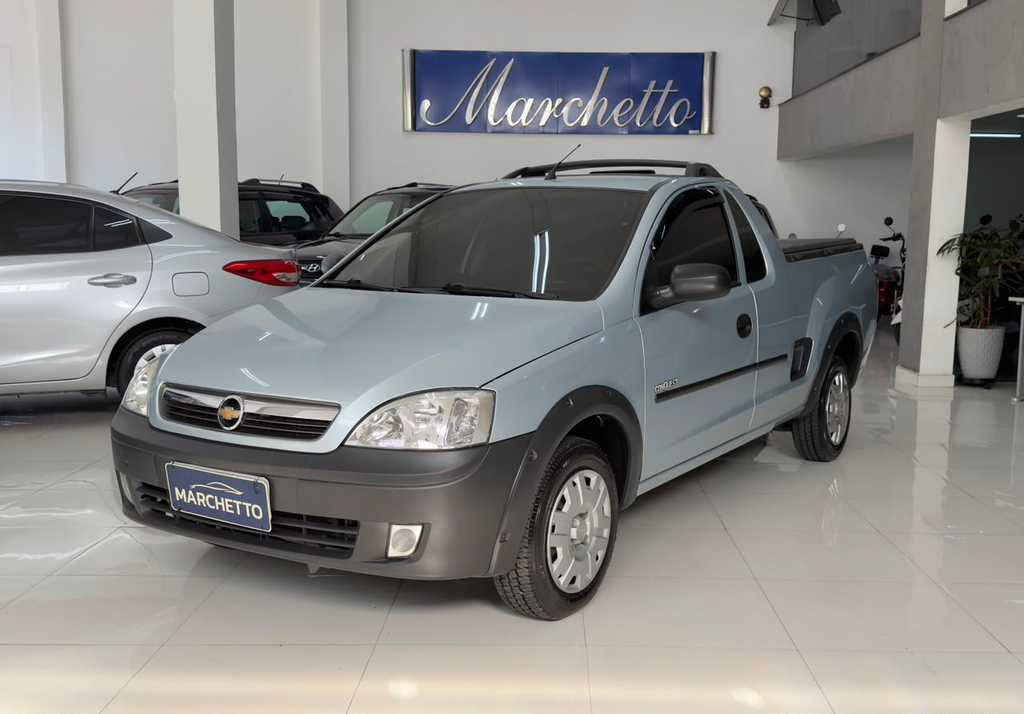 Chevrolet Montana Prata