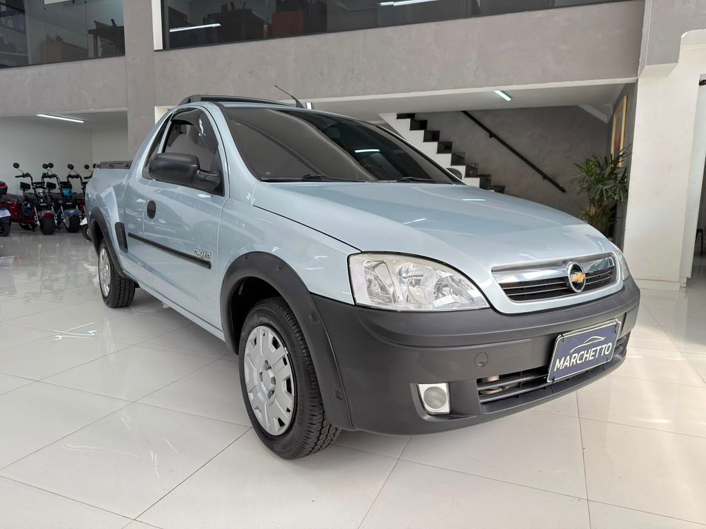 Chevrolet Montana Prata