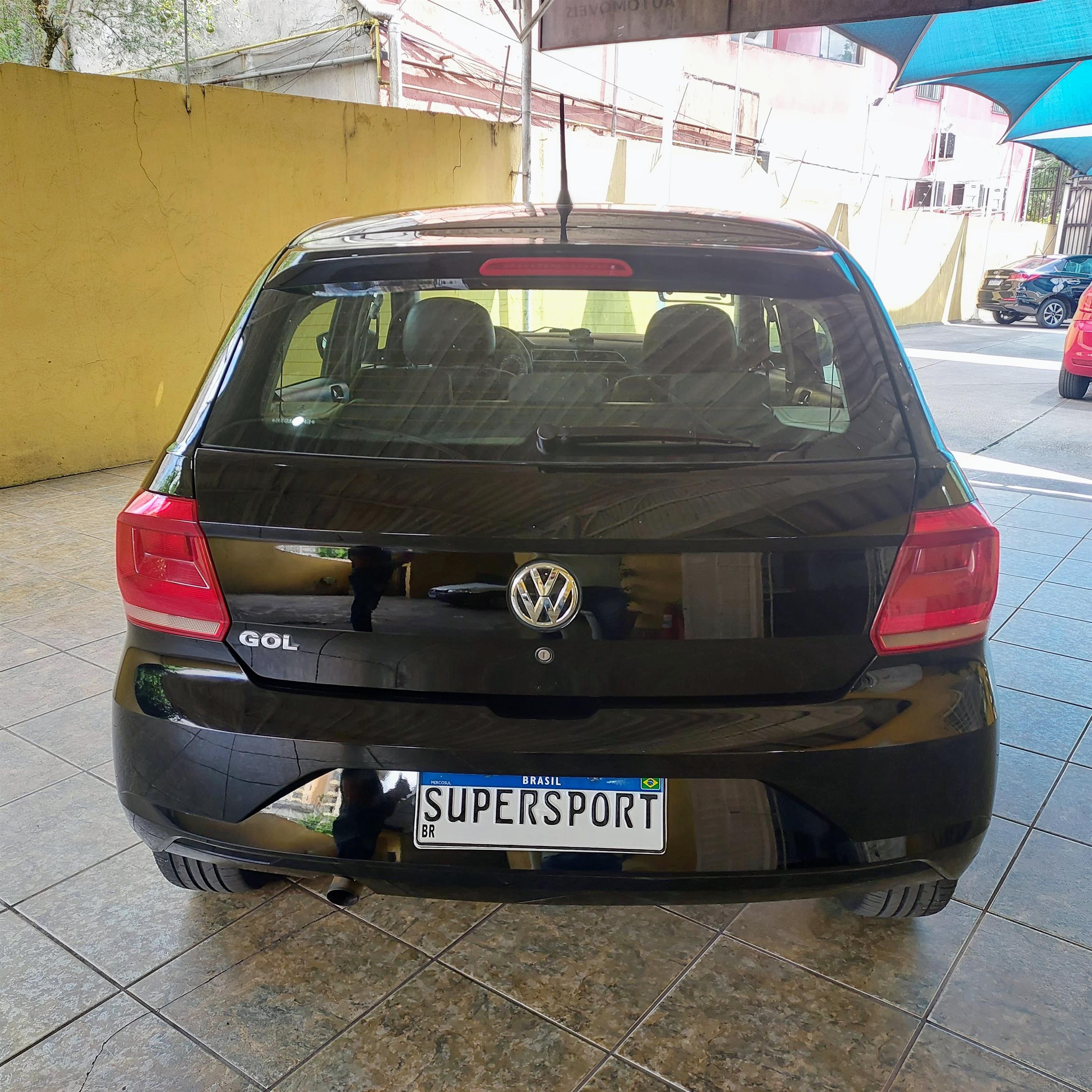 Volkswagen Gol Preto