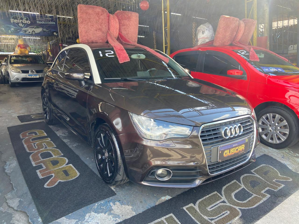 Audi A1 Marrom