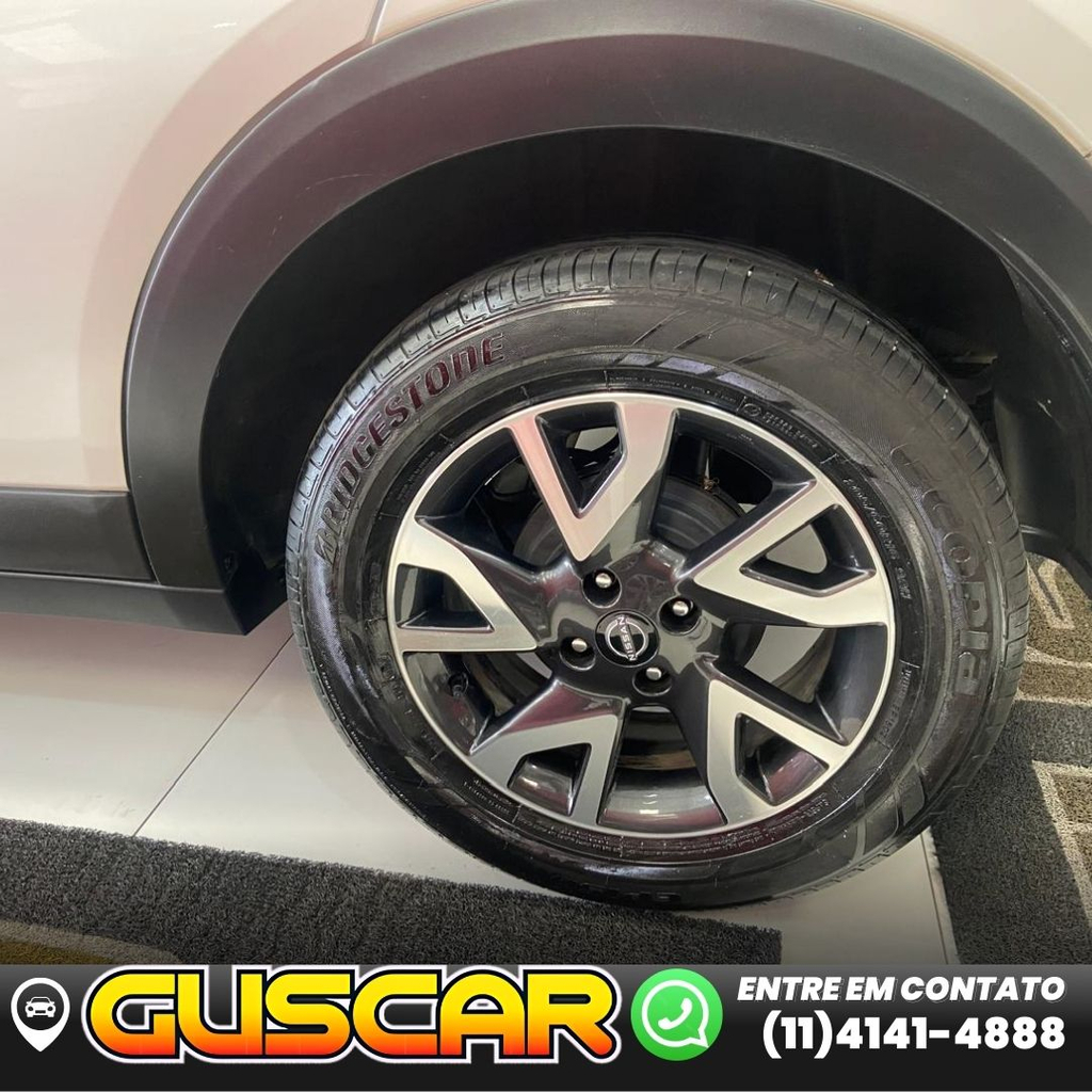Nissan Kicks Branco