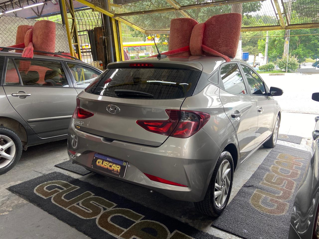 Hyundai HB20 Prata