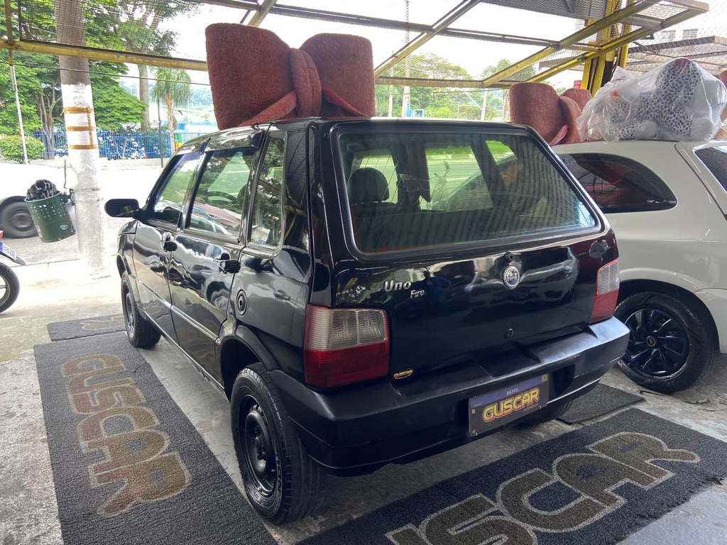 Fiat Uno Preto