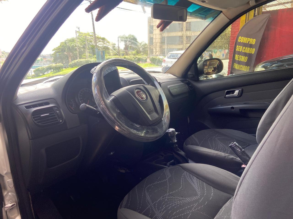 Fiat Strada Branco