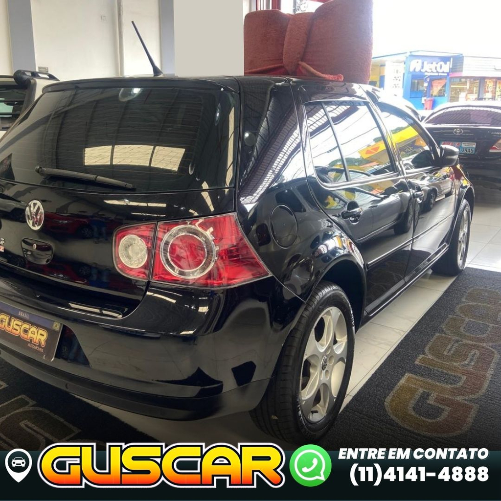 Volkswagen Golf Preto