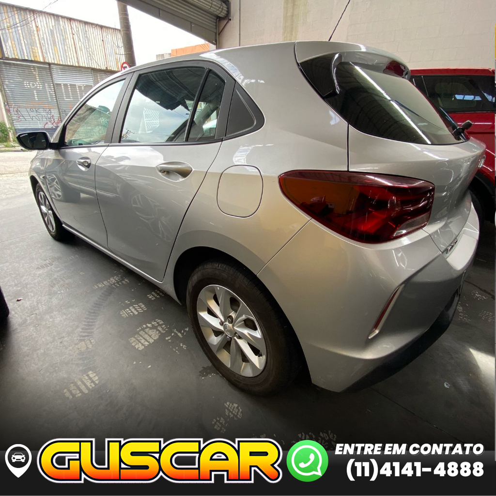 Chevrolet Onix Prata