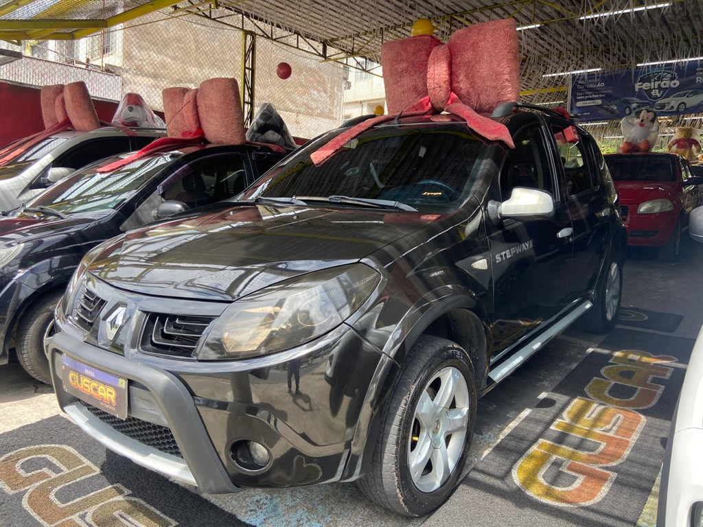 Renault Sandero Preto