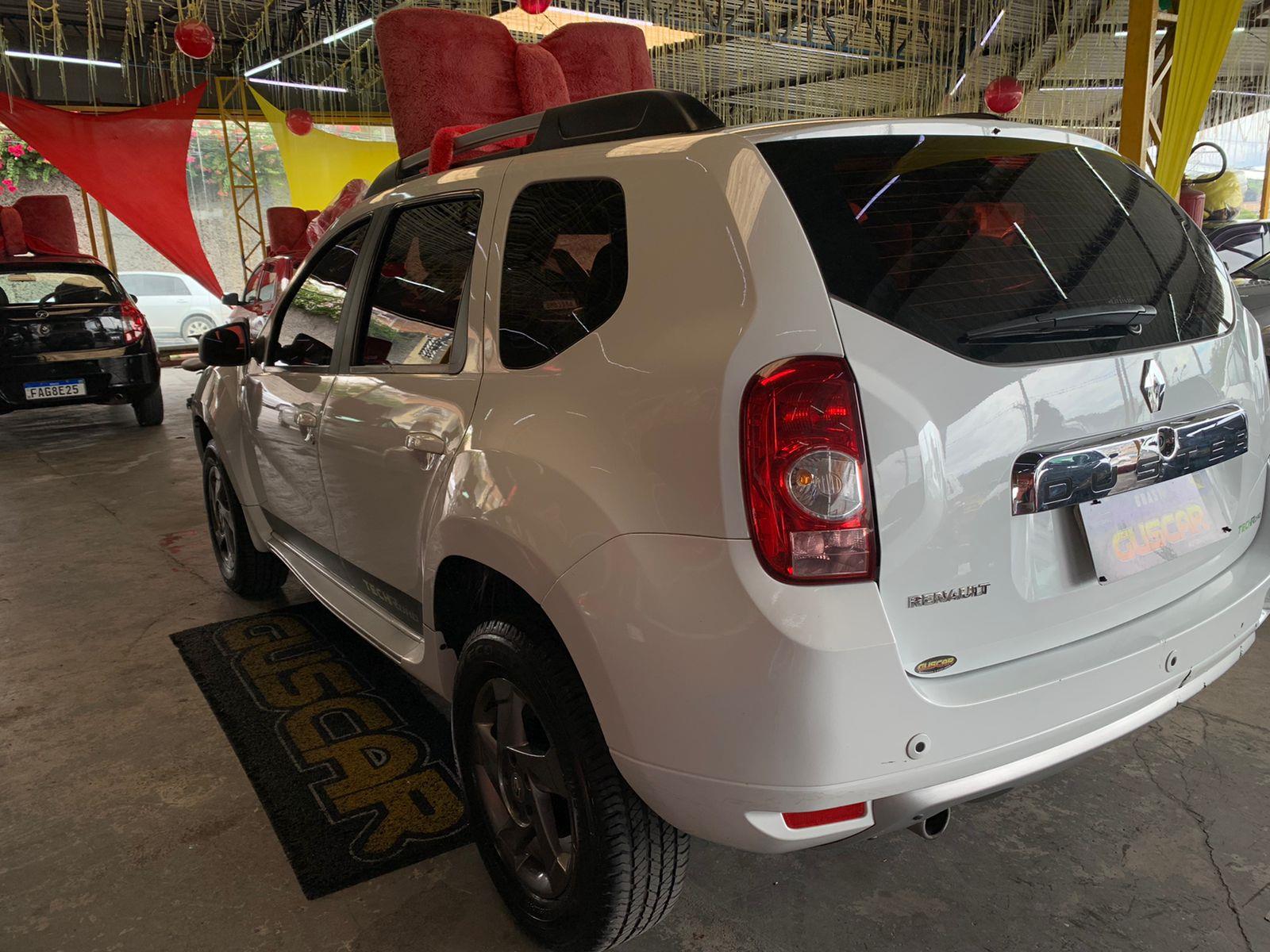Renault Duster Branco