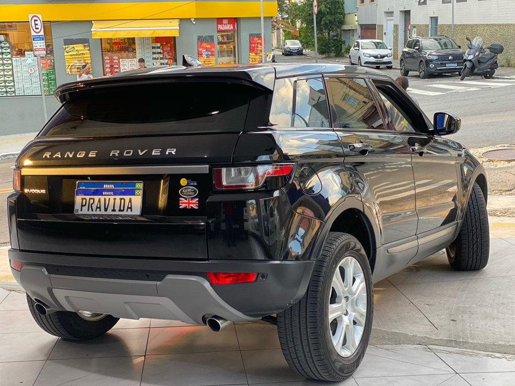 Land Rover Evoque Preto