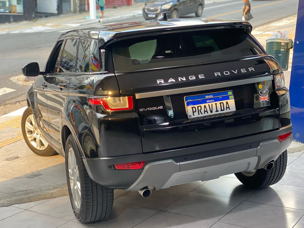 Land Rover Evoque Preto