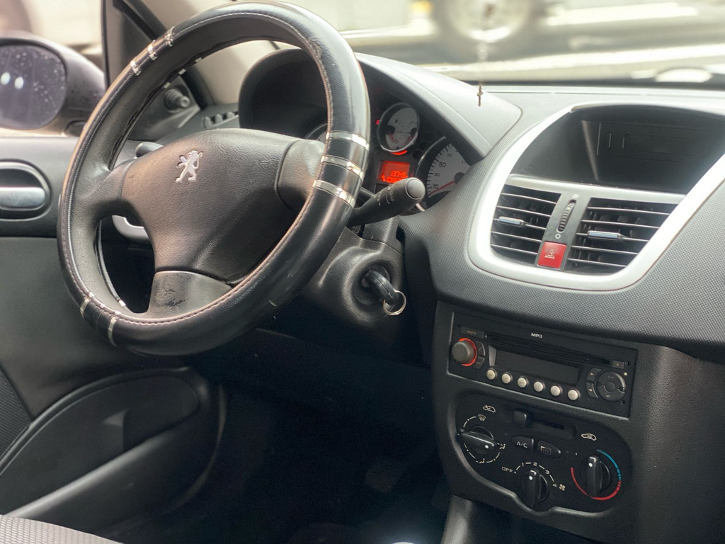 Peugeot 207 Cinza