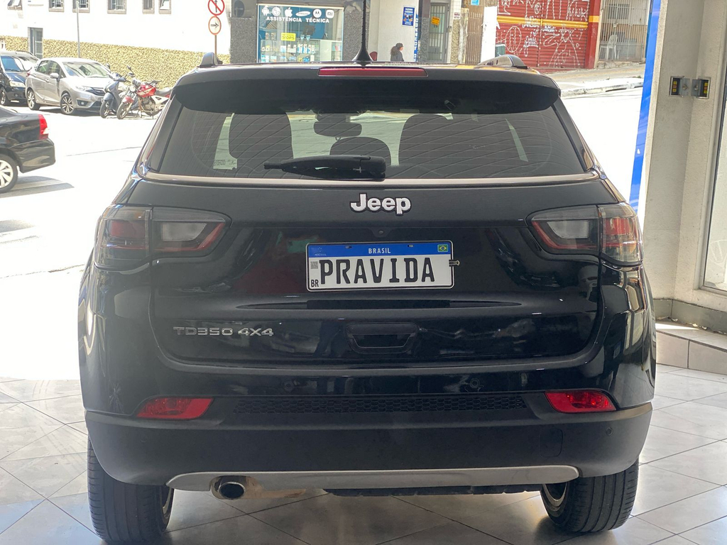 Jeep Compass Preto