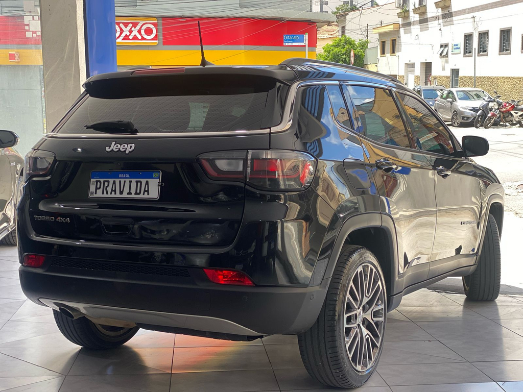 Jeep Compass Preto