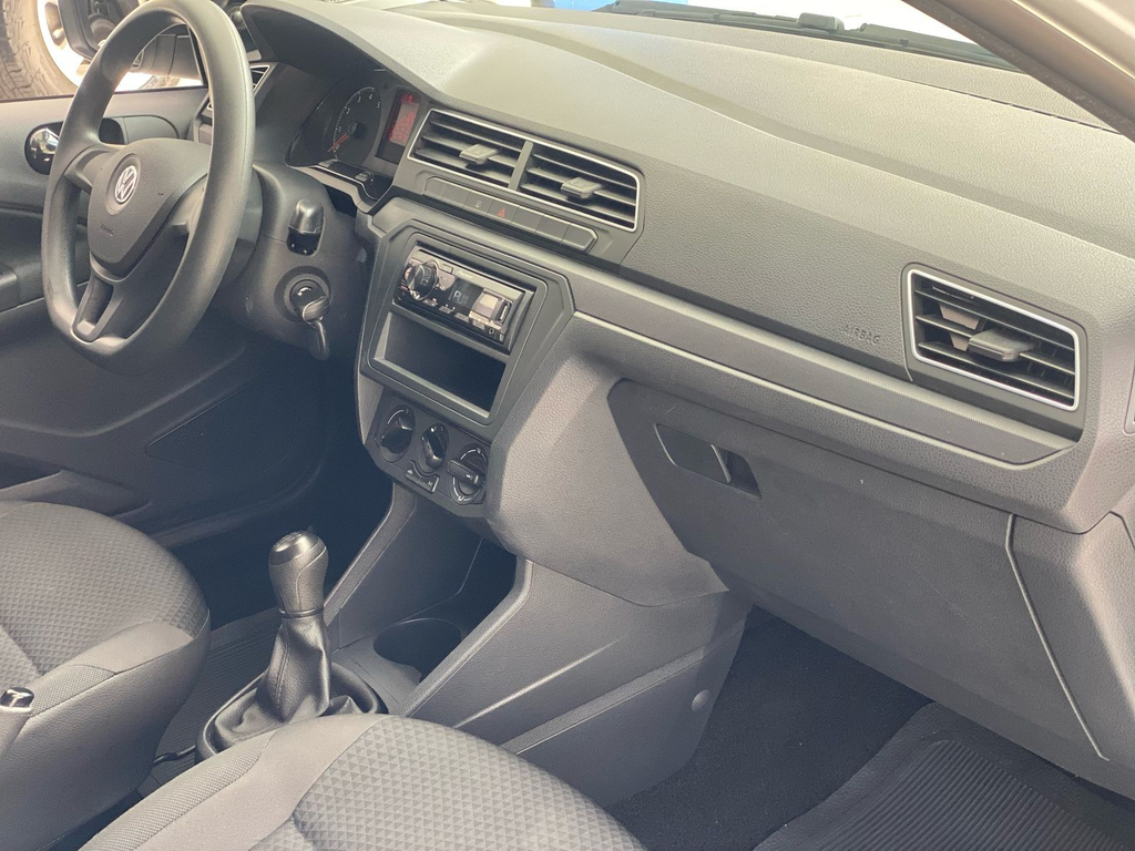 Volkswagen Voyage Prata
