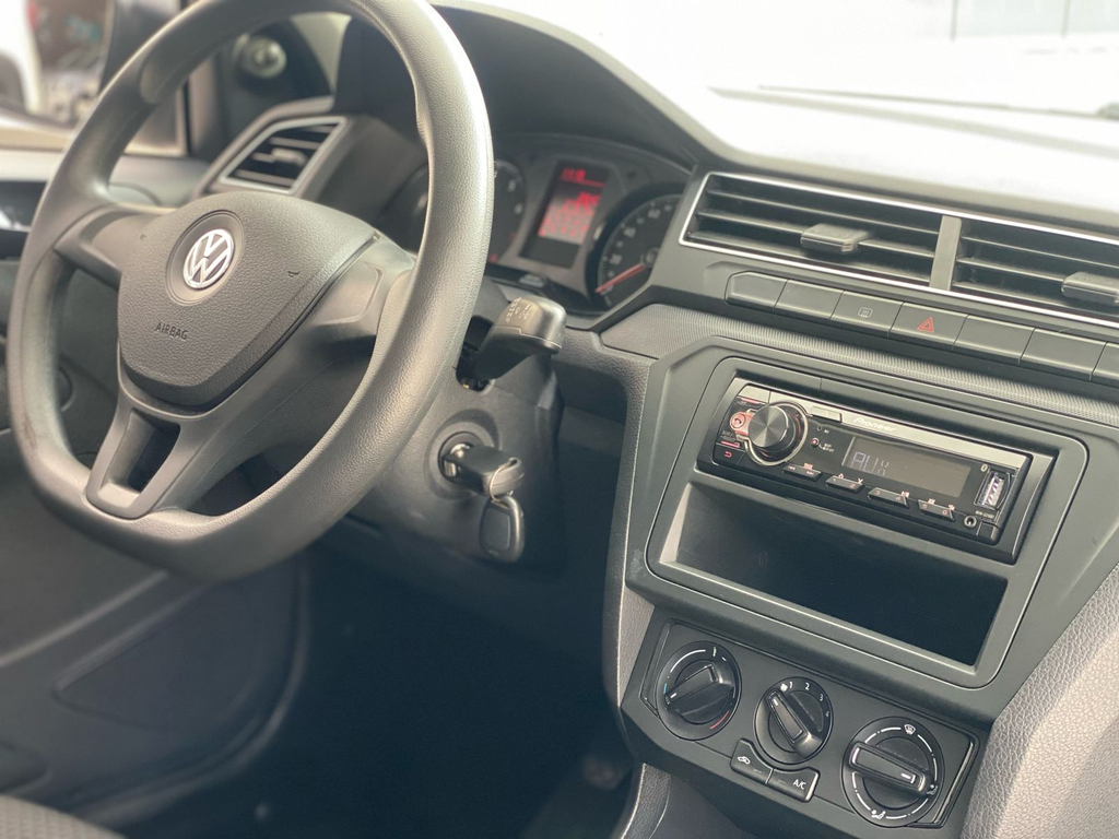 Volkswagen Voyage Prata