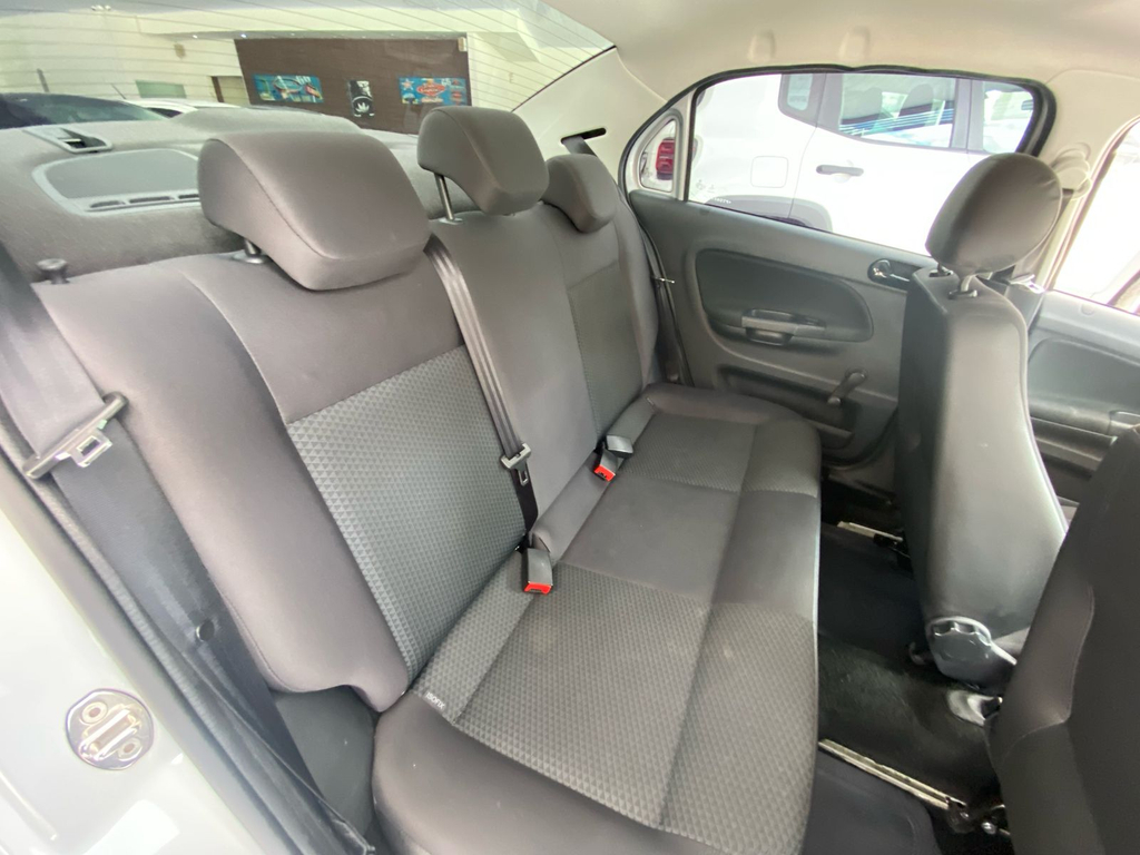 Volkswagen Voyage Prata
