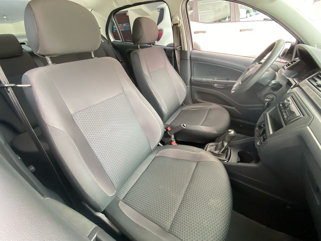 Volkswagen Voyage Prata