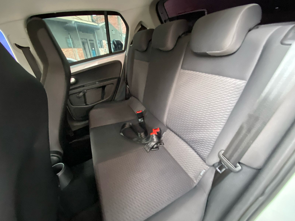 Volkswagen Up! Move Prata